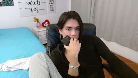 davoxer online show from September 2025 03:50:02 AM