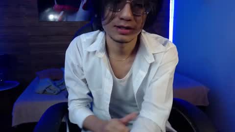 davoxer online show from November 2025 03:50:01 AM