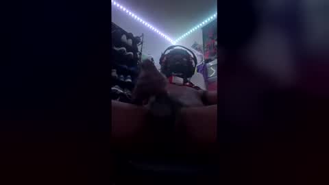 Snapshot of daxe96 chatting on December 2025 01:13:02 AM big daddy daxe online show from December 2025 01:13:02 AM