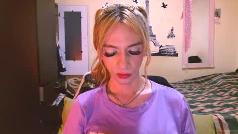 Snapshot of dayanna_01_ chatting on July 2026 06:11:01 PM dayanna_01_ online show from July 2026 06:11:01 PM