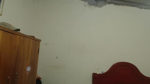 Snapshot of daylon_brown_ chatting on November 2025 10:58:01 AM Dylon online show from November 2025 10:58:01 AM