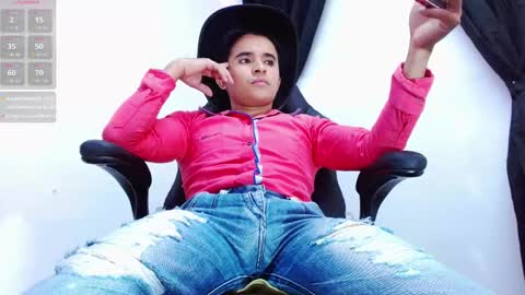 dayro_dduran online show from November 2025 06:29:01 PM