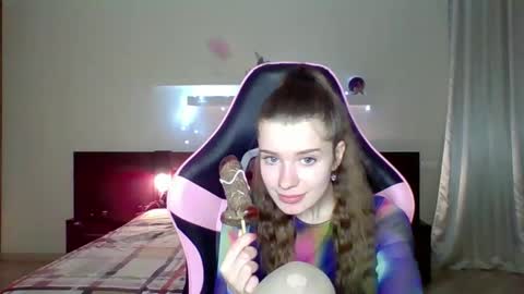 dazdrasmigdasue online show from January 2025 05:34:01 PM