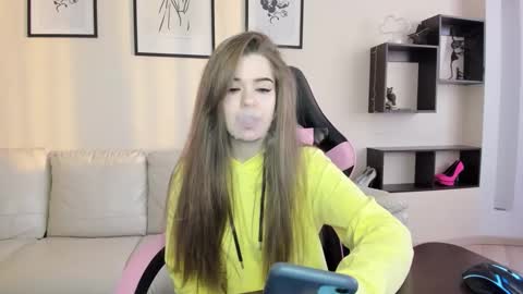 dazdrasmigdasue online show from February 2025 03:16:01 PM