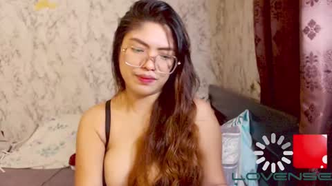 Snapshot of daze2love chatting on January 2025 06:47:02 AM daze2love online show from January 2025 06:47:02 AM