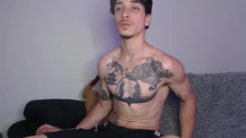 dazzayy online show from October 2025 12:33:02 AM