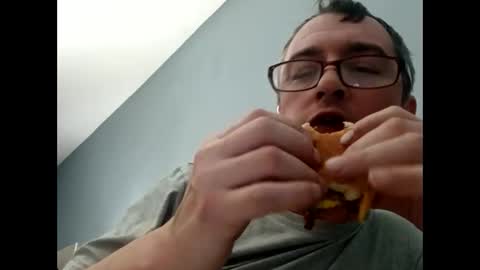 Dazzill online show from December 2024 07:36:01 PM