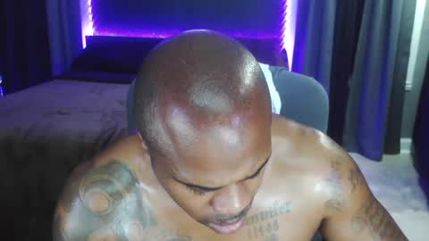 Snapshot of dcrush76 chatting on December 2024 09:57:01 AM DCrush online show from December 2024 09:57:01 AM