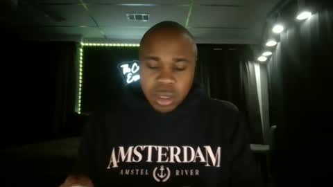 Snapshot of dcrush76 chatting on January 2025 04:54:01 AM DCrush online show from January 2025 04:54:01 AM