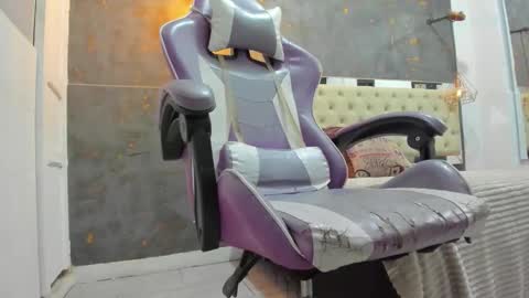 de_lirio online show from December 2025 12:42:02 PM