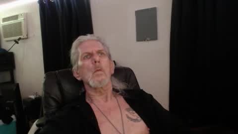 Snapshot of deaconoddeye chatting on December 2025 07:58:02 AM deaconoddeye online show from December 2025 07:58:02 AM