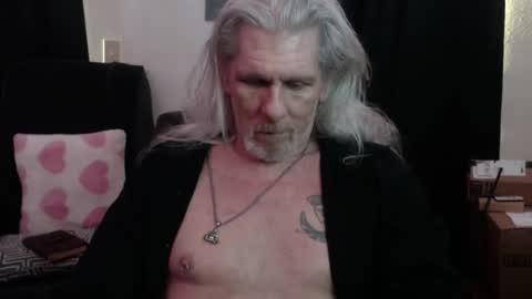 Snapshot of deaconoddeye chatting on December 2025 08:02:01 PM deaconoddeye online show from December 2025 08:02:01 PM