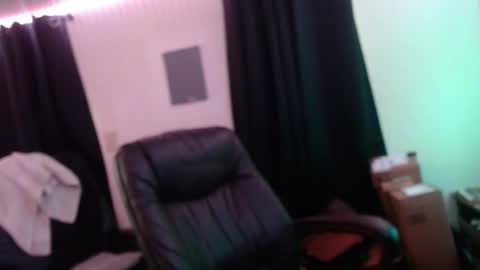 Snapshot of deaconoddeye chatting on December 2025 02:12:02 PM deaconoddeye online show from December 2025 02:12:02 PM