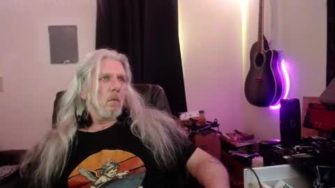 Snapshot of deaconoddeye chatting on December 2025 09:22:02 PM deaconoddeye online show from December 2025 09:22:02 PM