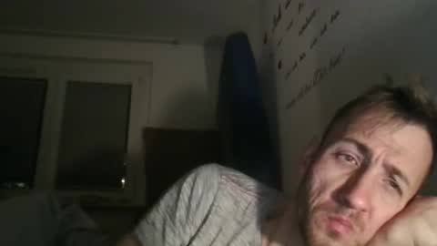 robert online show from April 2026 07:15:01 PM