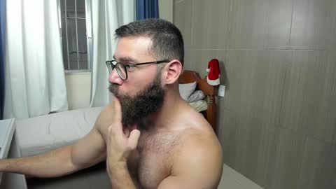 Snapshot of deanlek chatting on December 2024 08:25:02 PM Dean online show from December 2024 08:25:02 PM