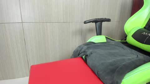 Snapshot of deanlek chatting on January 2025 01:10:02 AM Dean online show from January 2025 01:10:02 AM