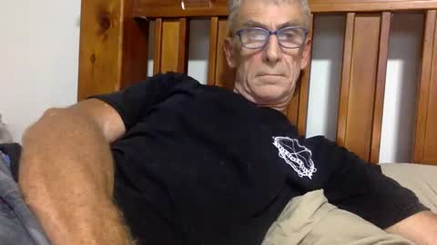 deanofflove2210 online show from January 2025 05:19:01 PM