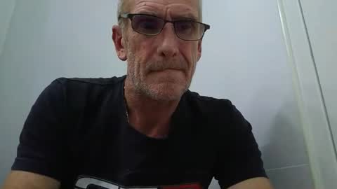deanofflove2210 online show from June 2026 06:12:01 PM