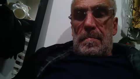 deanofflove2210 online show from July 2026 05:15:02 PM