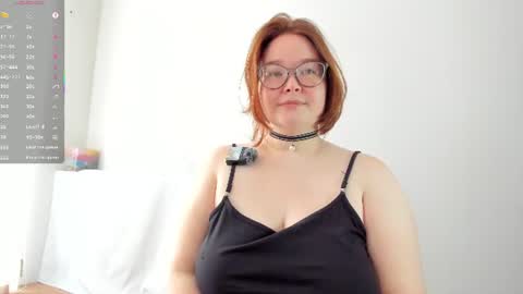 Snapshot of debbiewood chatting on June 2026 05:09:02 AM DeboraDebbieDee online show from June 2026 05:09:02 AM