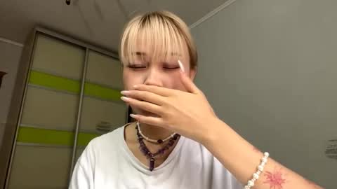 Azomi online show from November 2025 09:43:01 AM