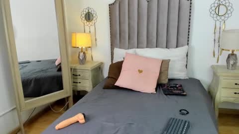 Debora online show from February 2025 02:37:01 PM