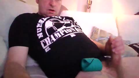 Snapshot of dee283 chatting on December 2025 08:41:02 AM dee283 online show from December 2025 08:41:02 AM