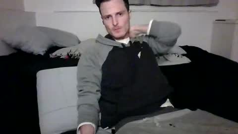 Dee4dayz online show from March 2026 03:34:01 AM