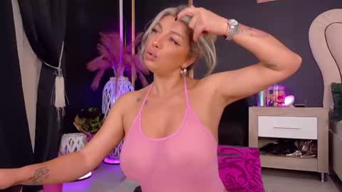 Snapshot of deeadiamond chatting on August 2026 12:42:01 AM Deea online show from August 2026 12:42:01 AM