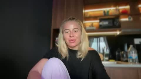 deean12 online show from February 2026 01:01:02 AM