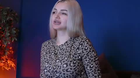 DeeaVIP online show from April 2026 04:37:01 AM