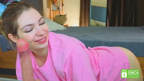 Snapshot of deepcums_ chatting on May 2026 08:11:01 AM Sophie online show from May 2026 08:11:01 AM