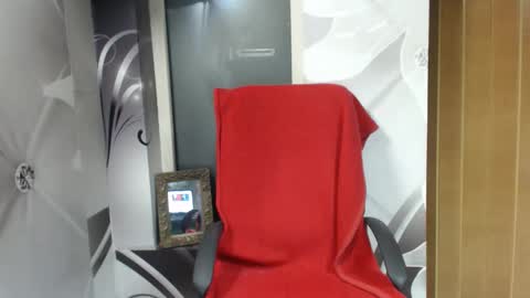 hi guys i m a cute milf i m here for good time and nice people pls be respectfool and enjoy me online show from January 2026 02:47:02 AM