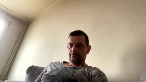 Defloy online show from December 2025 08:12:02 AM