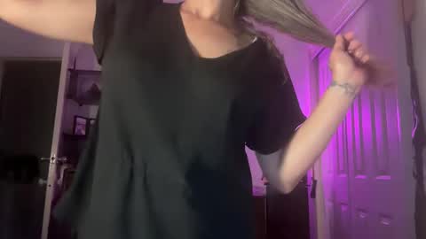 Tori online show from October 2025 06:47:02 AM