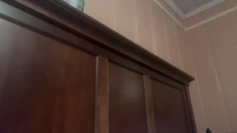 Tori online show from December 2025 05:05:01 AM