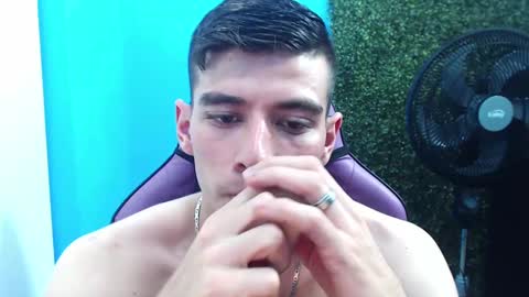 Snapshot of deiby_baby chatting on December 2024 09:48:01 PM DEIBY online show from December 2024 09:48:01 PM