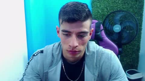 Snapshot of deiby_baby chatting on December 2024 12:30:02 AM DEIBY online show from December 2024 12:30:02 AM