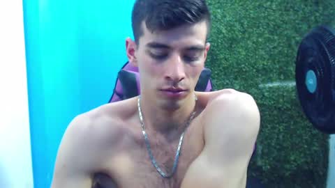 Snapshot of deiby_baby chatting on January 2025 12:06:02 AM DEIBY online show from January 2025 12:06:02 AM