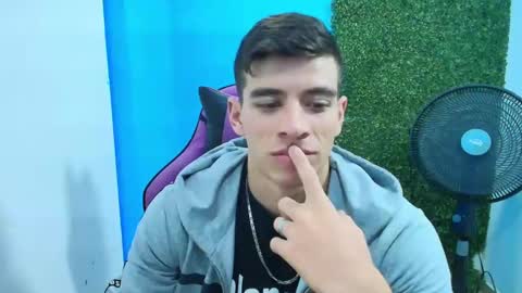 Snapshot of deiby_baby chatting on February 2025 04:25:02 AM DEIBY online show from February 2025 04:25:02 AM