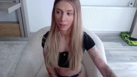 Di online show from November 2025 10:04:02 AM