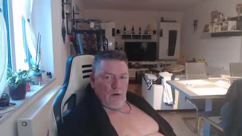 Snapshot of deinprinz2312 chatting on January 2025 07:35:02 AM deinprinz2312 online show from January 2025 07:35:02 AM