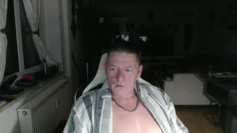 Snapshot of deinprinz2312 chatting on April 2026 02:37:02 AM deinprinz2312 online show from April 2026 02:37:02 AM