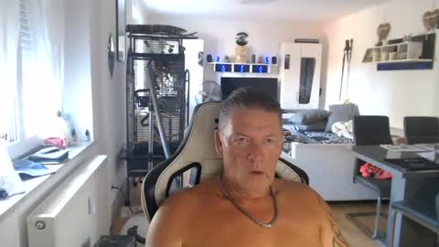 Snapshot of deinprinz2312 chatting on August 2026 05:09:01 AM deinprinz2312 online show from August 2026 05:09:01 AM