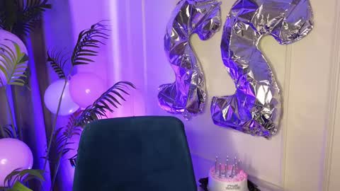 sexy bimbo little kitty asian misstress quen princes sexy girl you can just call me pleasure online show from December 2024 06:21:01 AM