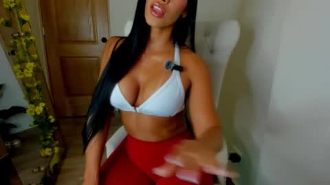 deisymadrid online show from October 2025 09:34:01 PM