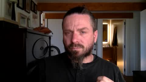 Snapshot of deivitzzz chatting on March 2026 01:16:02 PM Hermes online show from March 2026 01:16:02 PM