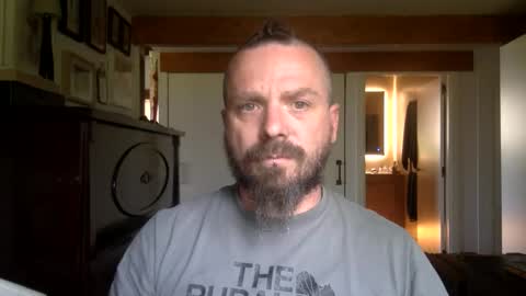 Snapshot of deivitzzz chatting on April 2026 08:35:02 AM Hermes online show from April 2026 08:35:02 AM