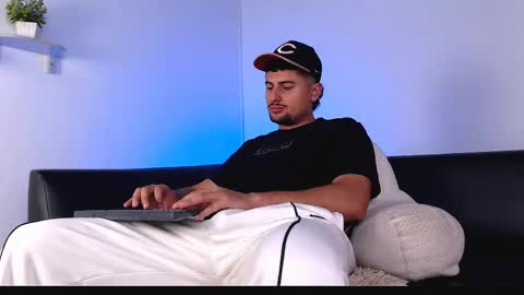  DEIVY  online show from April 2026 08:55:01 PM